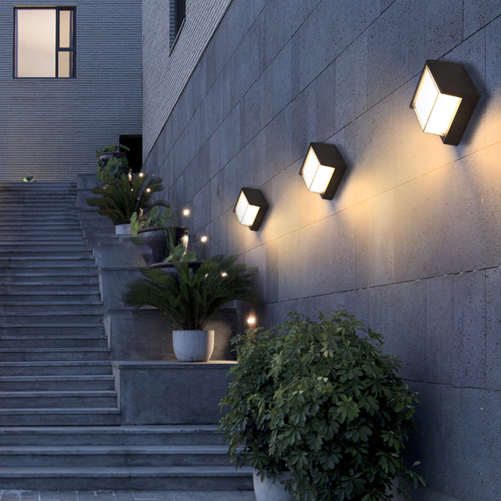Ray Collection | Outdoor Wall Lamp with Warm LED Light | Modern Design for Patios and Gardens 5