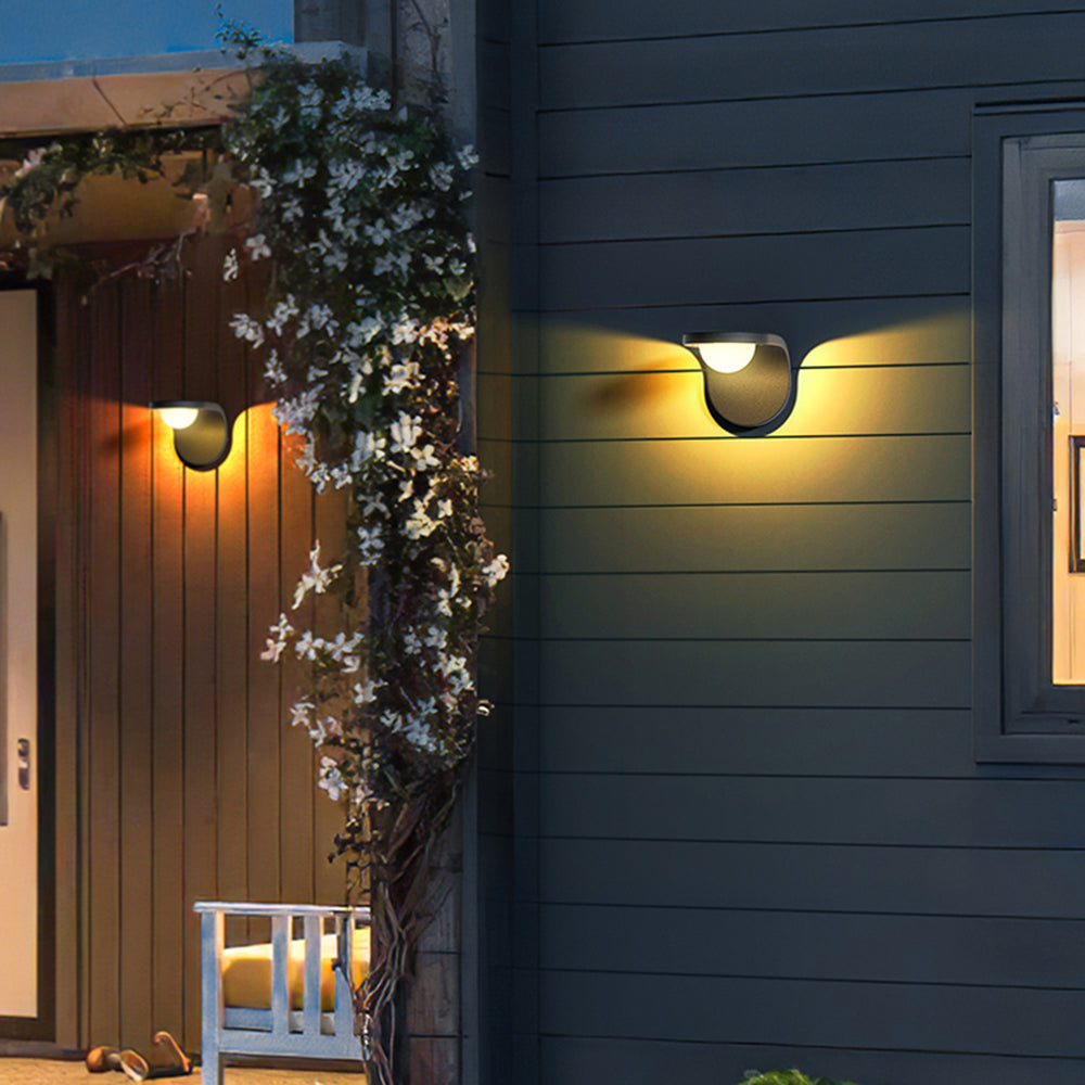 Modern Arc Outdoor Wall Lamp | Solar