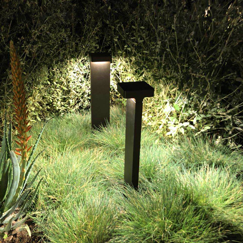 Solar Outdoor Path Light | Black/Grey