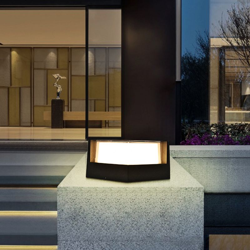 Solar Pillar Light | Remote Colour Change
