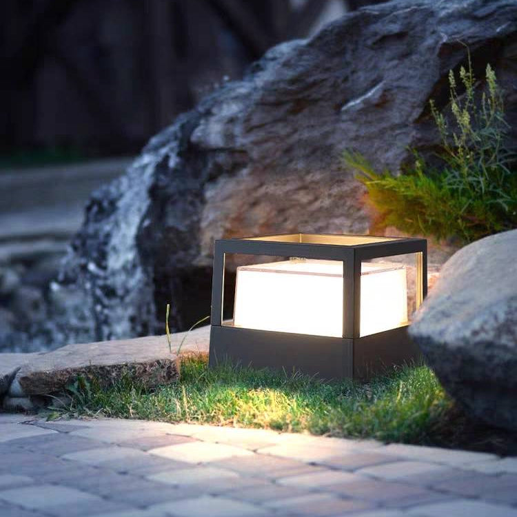 Solar Pillar Light | Remote Colour Change