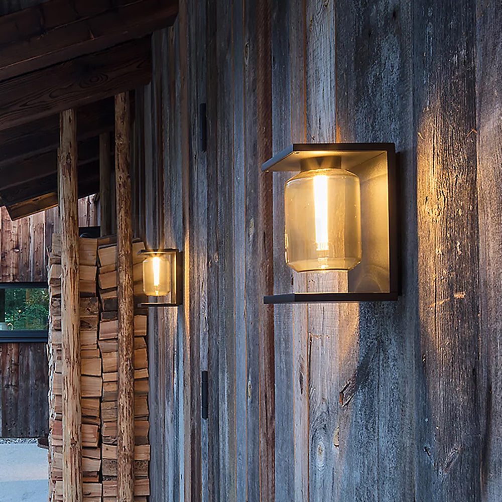 Solar Outdoor Wall Lamp | Black/Grey