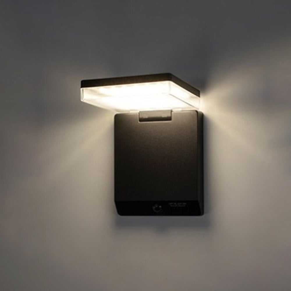 Solar Minimalist Outdoor Wall Lamp
