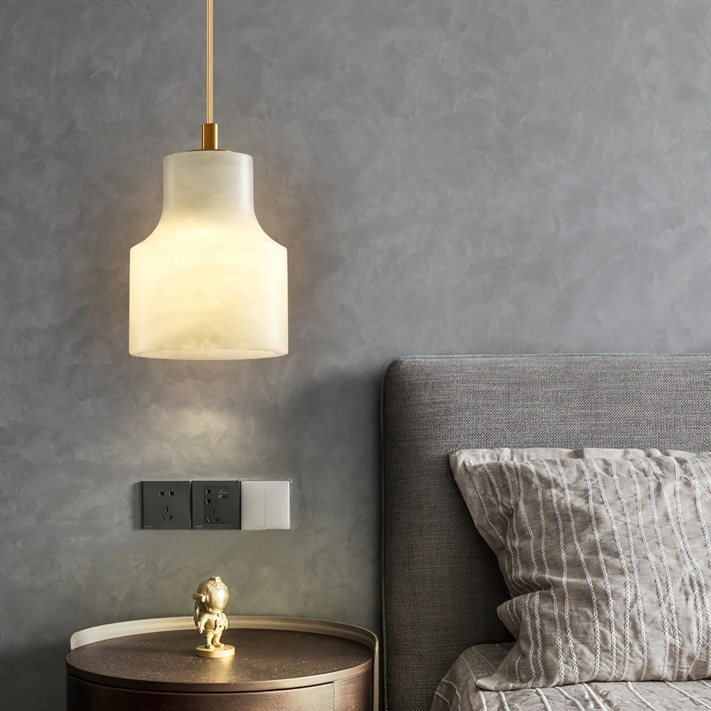 Ritta | Pendant Light with Adjustable Height & Unique Alabaster Design for Timeless Elegance 3