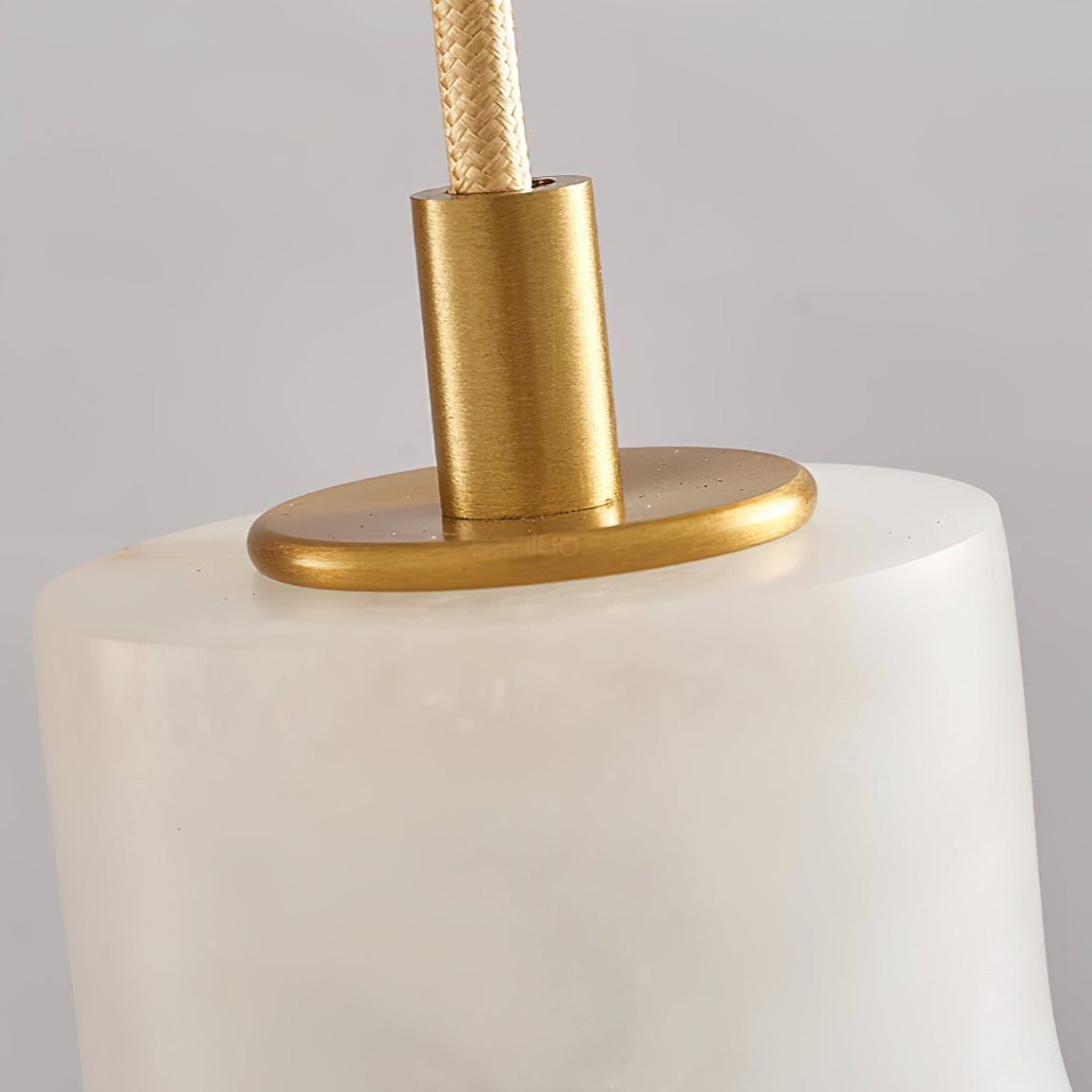 Ritta | Pendant Light with Adjustable Height & Unique Alabaster Design for Timeless Elegance 8