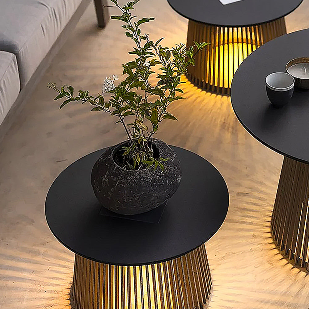 Ray Solar Outdoor Floor Lamp | 4 Sizes