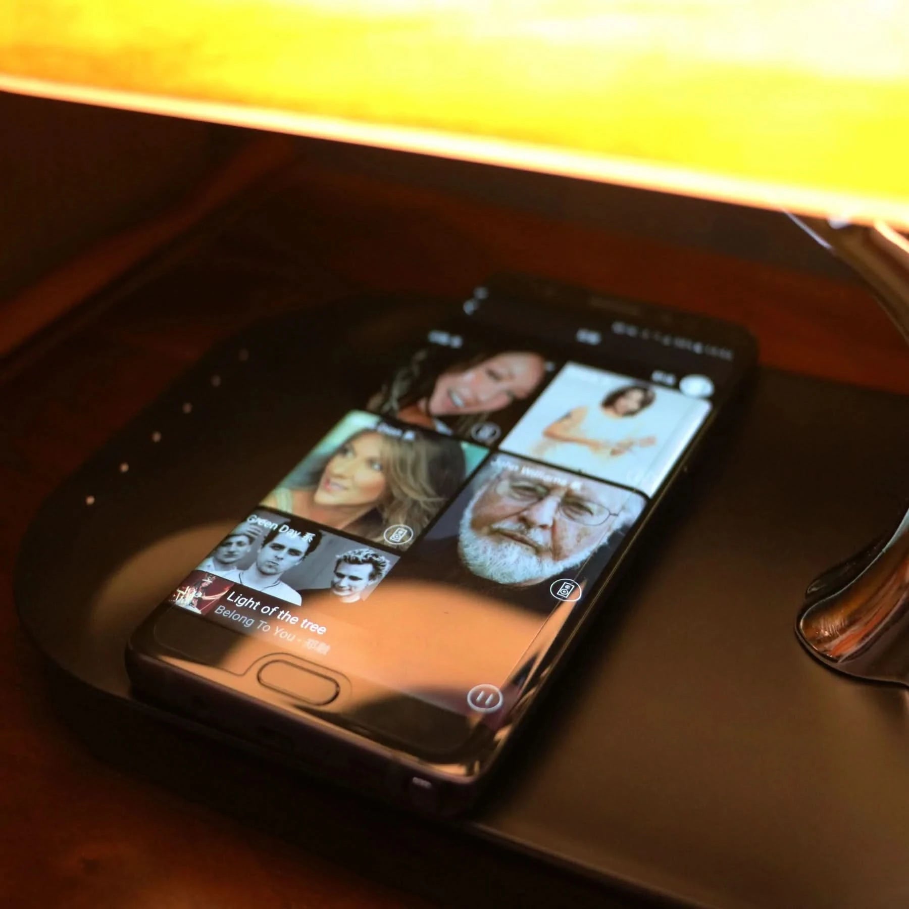 HomeTree table lamp on nightstand