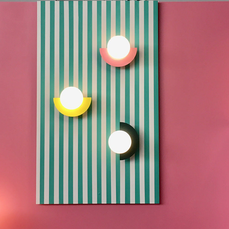 Vivi | Modern Wall Lamp with Colorful Design | Stylish Wall Lights for Vibrant Indoor Spaces 2