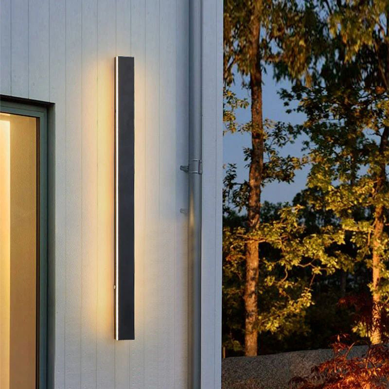 Edge Black Minimalist Linear Outdoor Wall Light