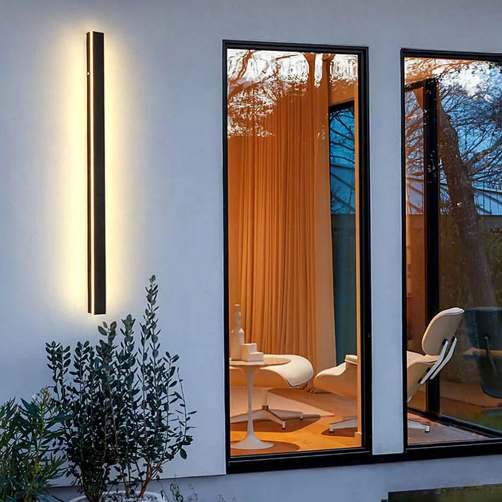Edge Black Minimalist Linear Outdoor Wall Light